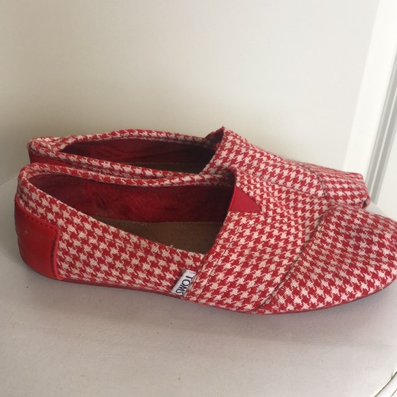 Tom’s - Picture 2 of 8